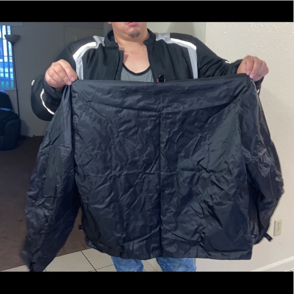 First gear motorcycle jacket - Picture 6 of 8